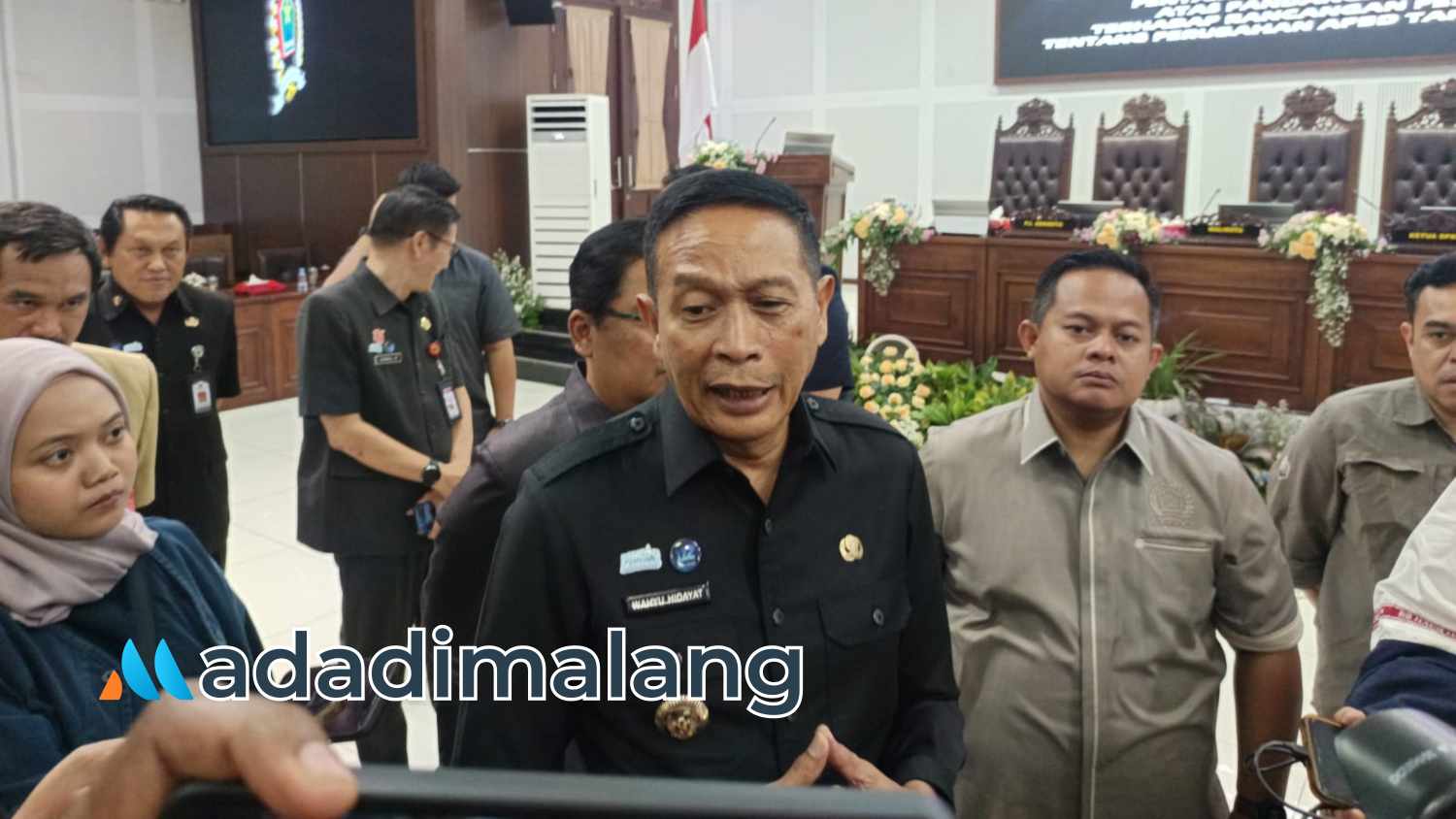Wali Kota Malang, Dr. Ir. Wahyu Hidayat, MM., usai kegitan Paripurna hari ini (Foto : Fatma AdaDiMalang)