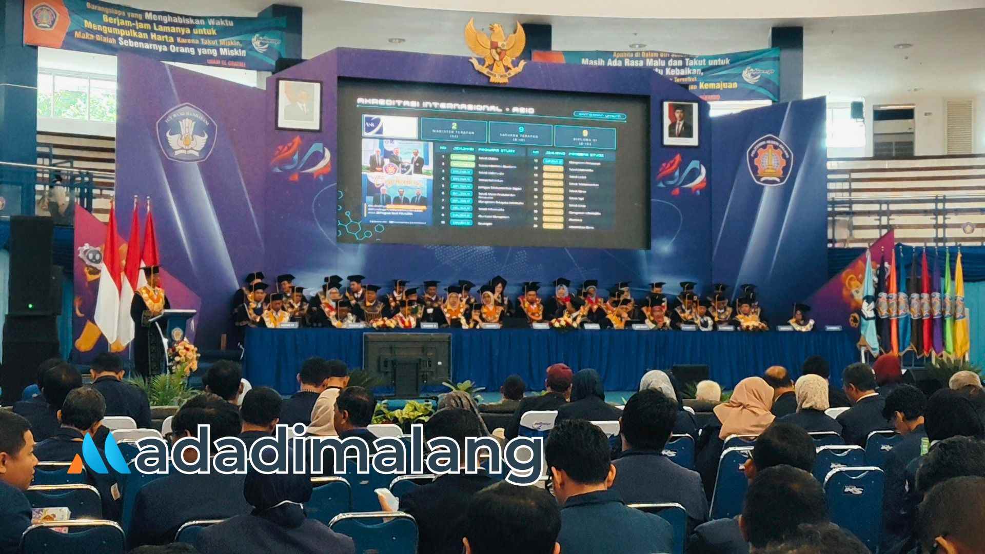Direktur Politeknik Negeri Malang, Ir. Supriatna Adhisuwignjp, ST., MT., saat menyampaikan laporan kinerja pagi tadi (Foto : Agus Yuwono)