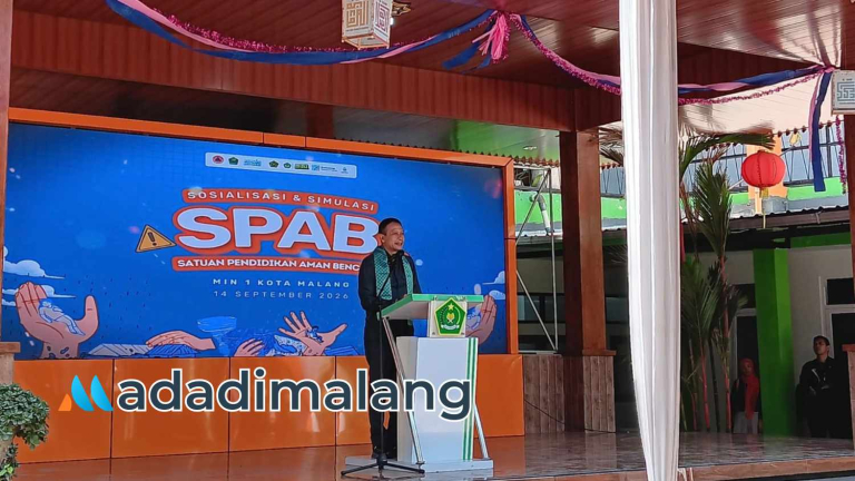 Wali Kota Malang, Dr. Ir. Wahyu Hidayat, MM., saat memberikan sambutan sosialisasi dan simulasi Sekolah Aman Bencana. (Foto : Fatma AdaDiMalang).