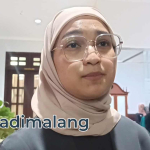 Ketua DPRD Kota Malang, Amithya Ratnanggani Sirraduhita, SS., saat memberikan keterangan kepada awak media (foto : Fatma AdaDiMalang)