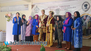 Ketua HARPI DPC Kota Malang, Lis Herdiana memberi sambutan di Seminar dan Edukasi Tata Rias Pengantin Malang Keputren (Foto : Fitri AdaDiMalang)