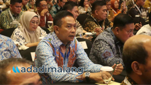 Wali Kota Malang, Dr. Ir. Wahyu Hidayat, M.M., saat menghadiri Bimbingan Teknis Peningkatan Kapasitas Kepala Daerah dalam Penyelenggaraan Nilai Ekonomi Karbon (NEK) dan Pembangunan Rendah Karbon Berketahanan Iklim yang diselenggarakan Kementerian Lingkungan Hidup